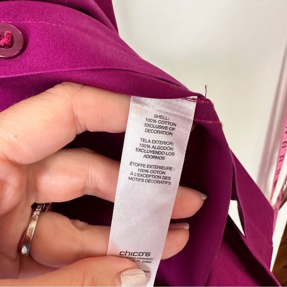 NWT Chico’s No Iron Sateen Purple Fuchsia Berry Marie Button Down Size 1/Small - Picture 7 of 9